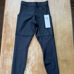Alo Yoga high waist 4 pocket utility legging